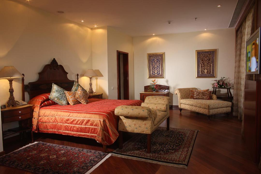 Hotel The Lalit Bombaj Zewnętrze zdjęcie